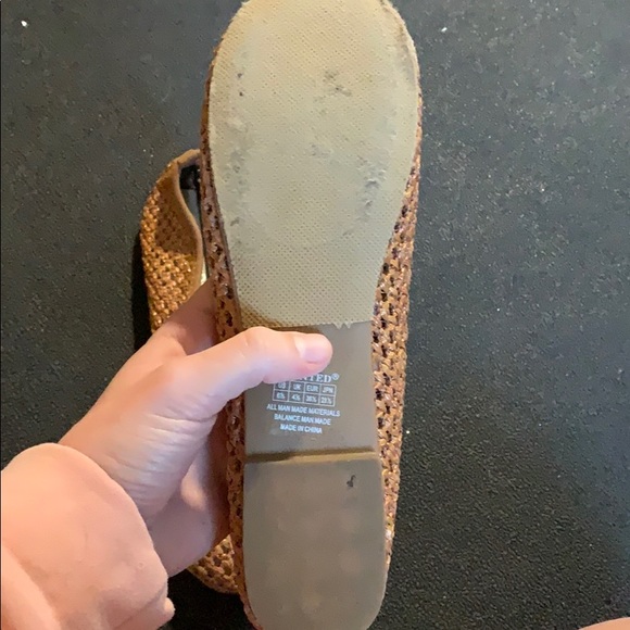 Weaved Brown Flats - Picture 3 of 3